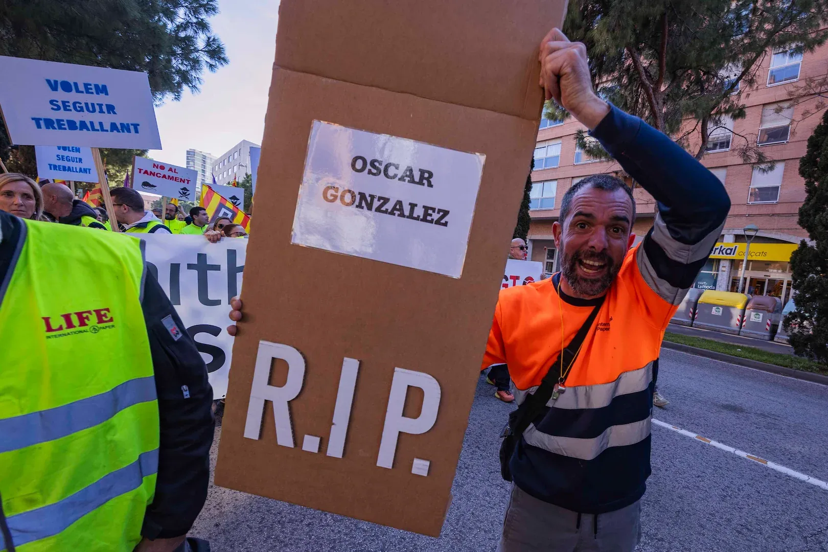 Manifestación en Tarragona: cierre de International Paper
